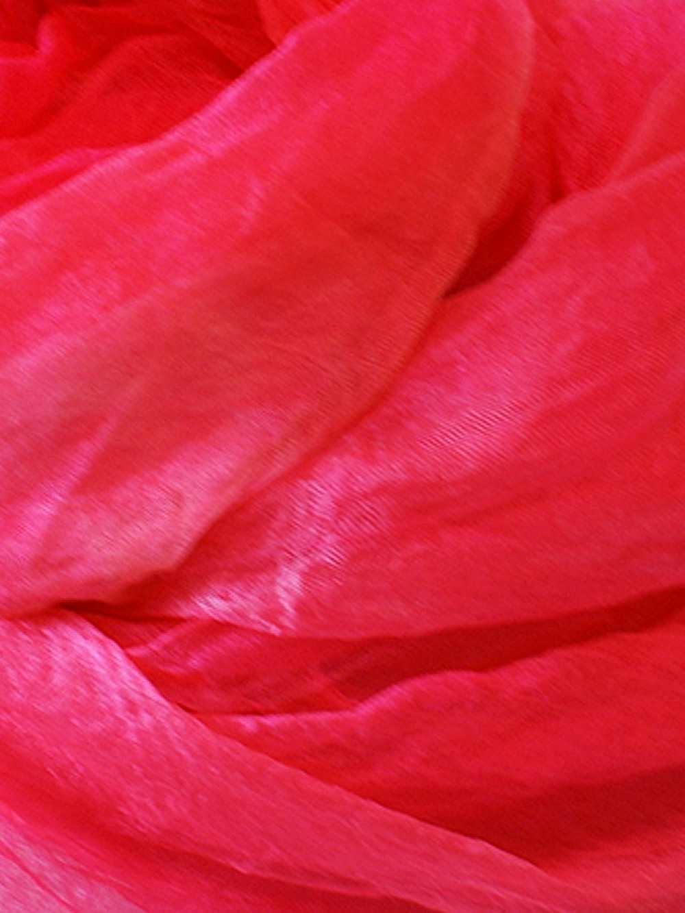 Silk_feltng